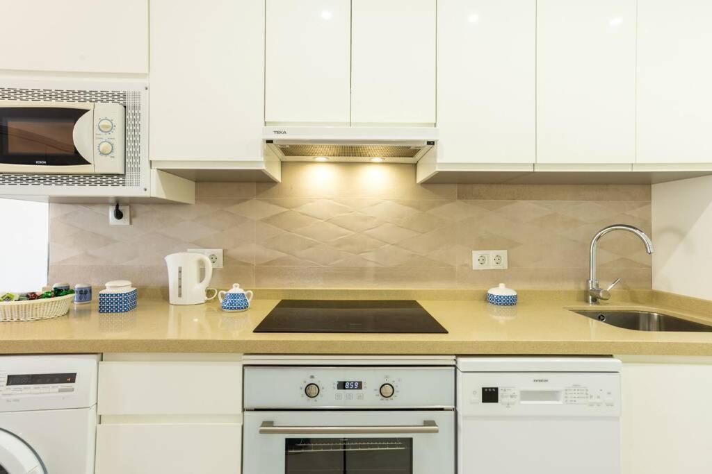 Sol Apartment - C&G Benal Beach 贝纳尔马德纳 外观 照片